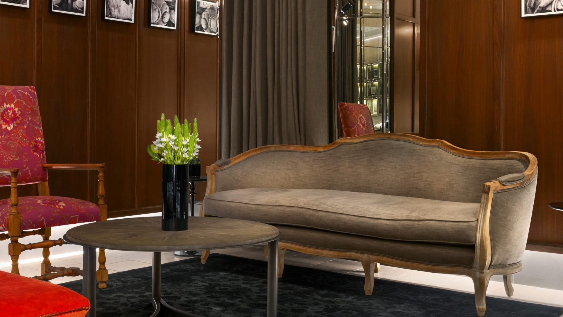 Hotel Belleclaire Lobby Seating